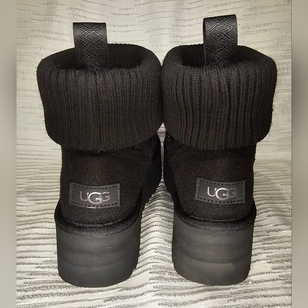 UGG Classic Mini Platform Felted in Black Size 8 S/N 1144047 - Picture 8 of 11